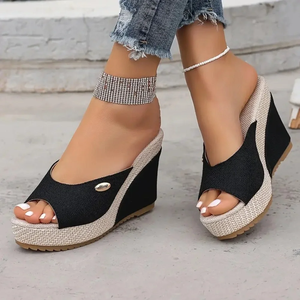 NEW -‎ Elegant Black Wedge Sandals